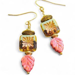 Farm Rio Style Travel Exotic Beach Leaf Earrings Green Pink Gold 1 3/4" Drop NEW